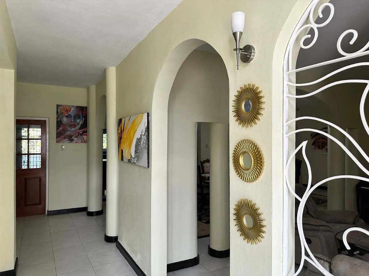 A Luxurious 4-Bedroom Private Villa With Games Room, Theatre & Modern Art Montego Bay